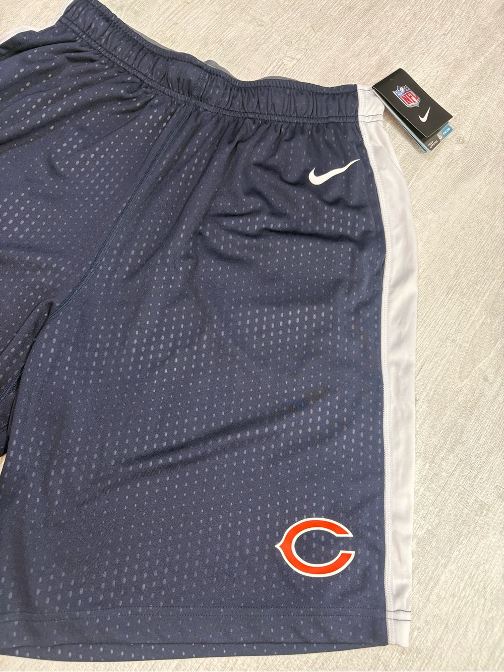 NWT Men’s Nike Chicago Bears Dri-FIT Shorts Navy - Picture 4 of 16